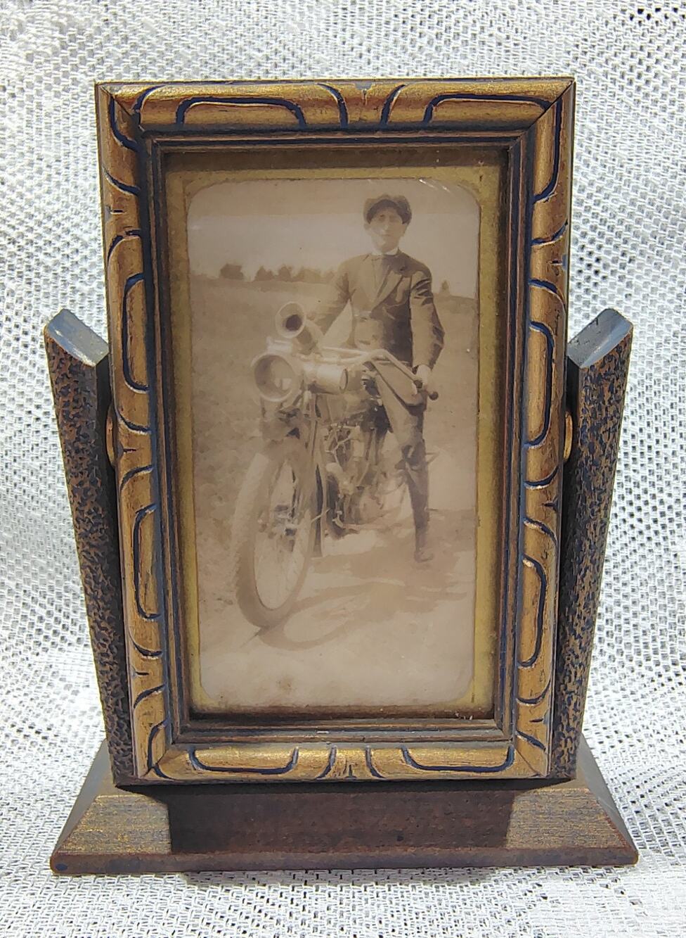 ANTIQUE MOTORCYCLE PHOTO IN GREAT SWING FRAME